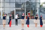 Học sinh của Tập đoàn Nguyễn Hoàng khiến giãn cách xã hội trở nên gần gũi hơn