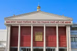 Sinh viên ĐH GTVT TPHCM 'than' có IELTS 7.5 vẫn đóng tiền học tiếng Anh ở trường