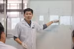Tiến sĩ trẻ nhất đoạt giải Quả Cầu Vàng đến từ Đại học Tôn Đức Thắng