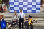 Tân cử nhân 4 năm đi học bằng xe lăn tốt nghiệp loại giỏi Trường Đại học Hoa Sen