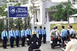 Bảo vệ dàn hàng ngang kiểm soát, SV ngán ngẩm, ĐH Tài chính – Marketing nói gì?