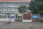 Sát khai giảng, 1 phòng học TH Võ Thị Sáu ngổn ngang sửa chữa, phụ huynh bức xúc