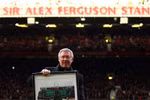 Sân Old Trafford có khán đài mang tên Sir Alex Ferguson