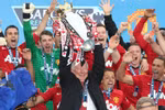 Sir Alex Ferguson và 13 lần nâng cúp vô địch Ngoại hạng Anh