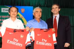 Ông Lê Hùng Dũng: Kinh nghiệm ngân hàng giúp tôi đàm phán với Arsenal