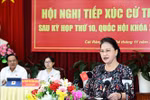 Chủ tịch Quốc hội tiếp xúc cử tri quận Cái Răng