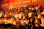 Khâm phục những học sinh mồ côi đậu đại học