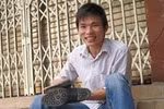 Chàng trai 10 năm đánh giày nuôi ước mơ đại học