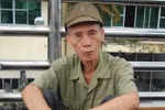 Cụ ông 80 tuổi và hành trình 10 năm đưa các cháu đi thi