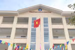Hiệu trưởng THCS Vinh Tân nói, cho HS viết đơn xin học thêm 'để thăm dò ý kiến'