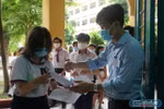 GV chấm thi môn Ngữ văn vào 10 TP.HCM chia sẻ có nhiều bài làm viết lạc đề