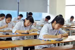 Khảo sát học sinh lớp 12 như thi tốt nghiệp khổ thầy khổ trò để làm gì?