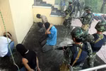 ẢNH: Diễn tập chống khủng bố, giải cứu con tin 