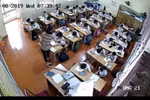 Buộc thôi việc cô Trang nhưng nương nhẹ cô Vân và Ban giám hiệu e khó công bằng
