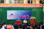 Cho em hỏi học sinh làm nhiều bài tập về nhà có ích cho giáo dục Việt Nam không?