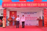 Trường Trung học cơ sở Nam Sơn đón chứng nhận đạt chuẩn cấp độ 3
