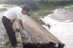 Ai đứng sau tấm danh thiếp bí ẩn để lừa đảo, làm tiền dân?
