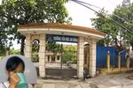 Cô giáo cho học sinh uống nước giẻ lau bảng có phạm tội hành hạ trẻ em?