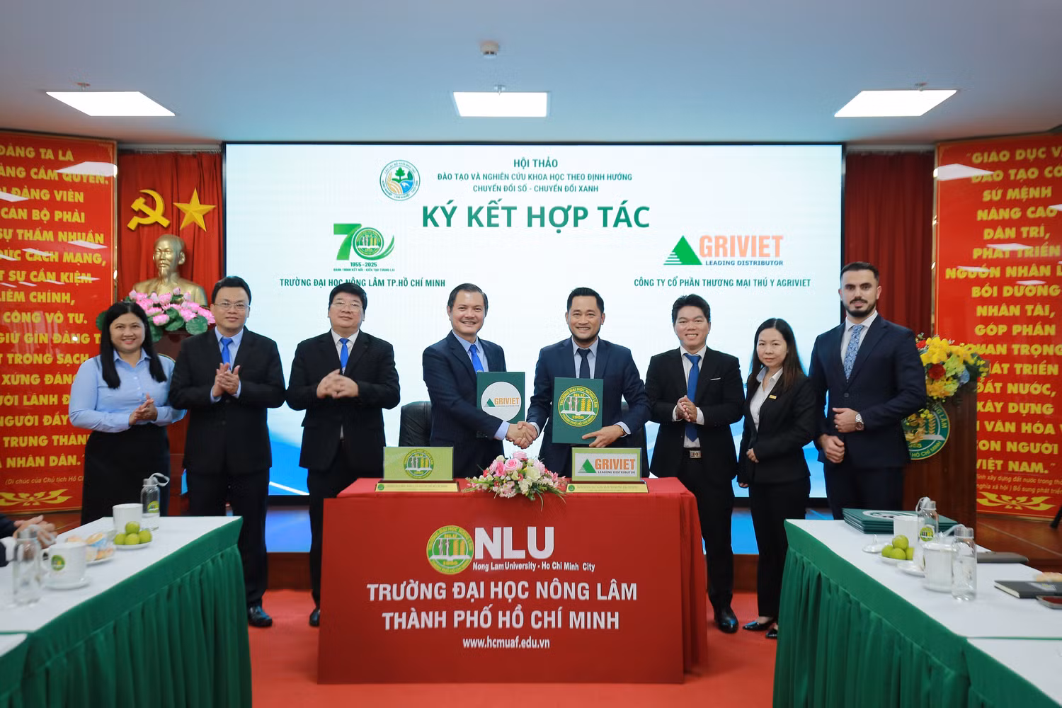 htnl2324.jpg