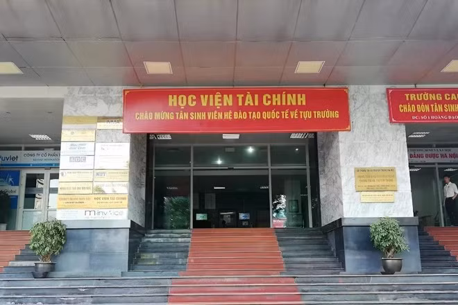 Học viện Tài chính liên kết với ĐH Toulon tuyển 200 chỉ tiêu năm 2025 nhưng không có SV nhập học