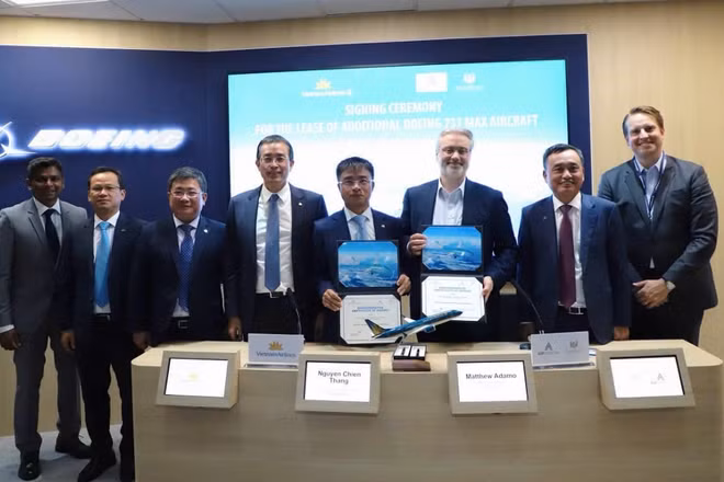 Vietnam Airlines ký thỏa thuận thuê thêm 19 máy bay Boeing 737 MAX 8 