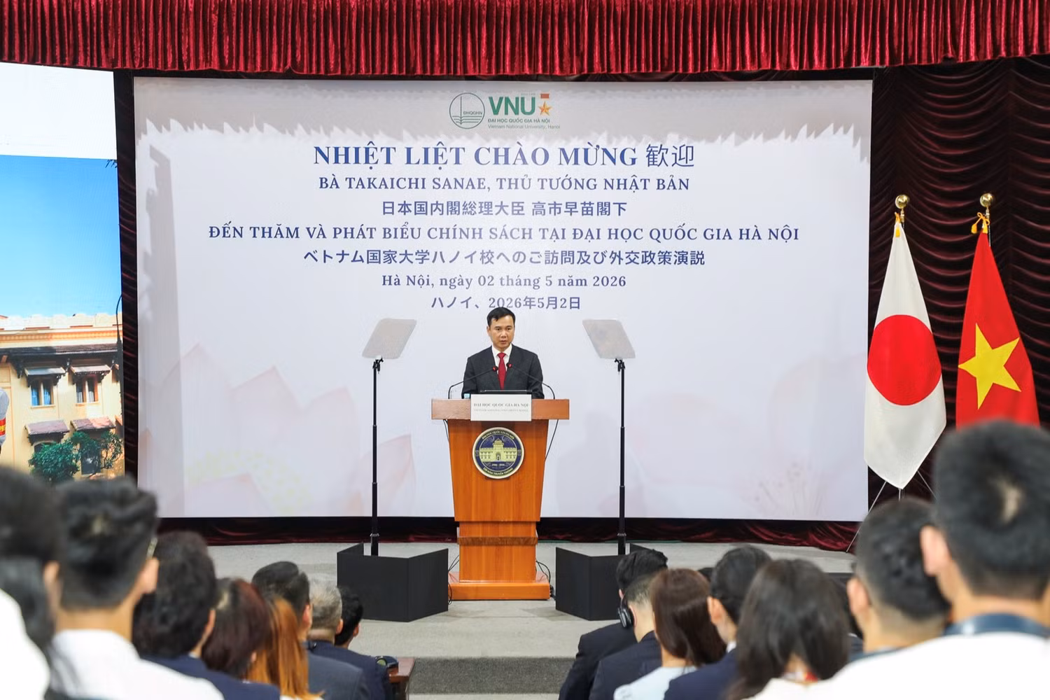 Giám đốc Đại học Quốc gia Hà Nội Bùi Thế Duy phát biểu tại sự kiện.