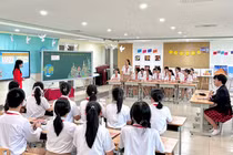 Hiệu trưởng cho rằng chuyển xếp chức danh mới không căn cứ tỷ lệ cơ cấu hạng là hợp lý