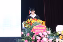 Thủ khoa tốt nghiệp Trường ĐH Y Dược - ĐHQGHN luôn lấy lời dạy của thầy Hiệu trưởng làm kim chỉ nam