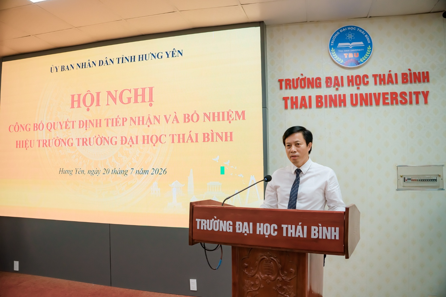 Ông Lại Văn Hoàn - Phó Chủ tịch Ủy ban nhân dân tỉnh Hưng Yên phát biểu tại buổi lễ