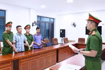 Vụ làm rõ điểm thi tốt nghiệp ở Tuyên Quang: Tạm giữ khẩn cấp một giáo viên để điều tra