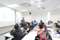 Đào tạo tiến sĩ toàn thời gian là rất cần thiết vì NCS vừa học vừa làm khó toàn tâm cho nghiên cứu