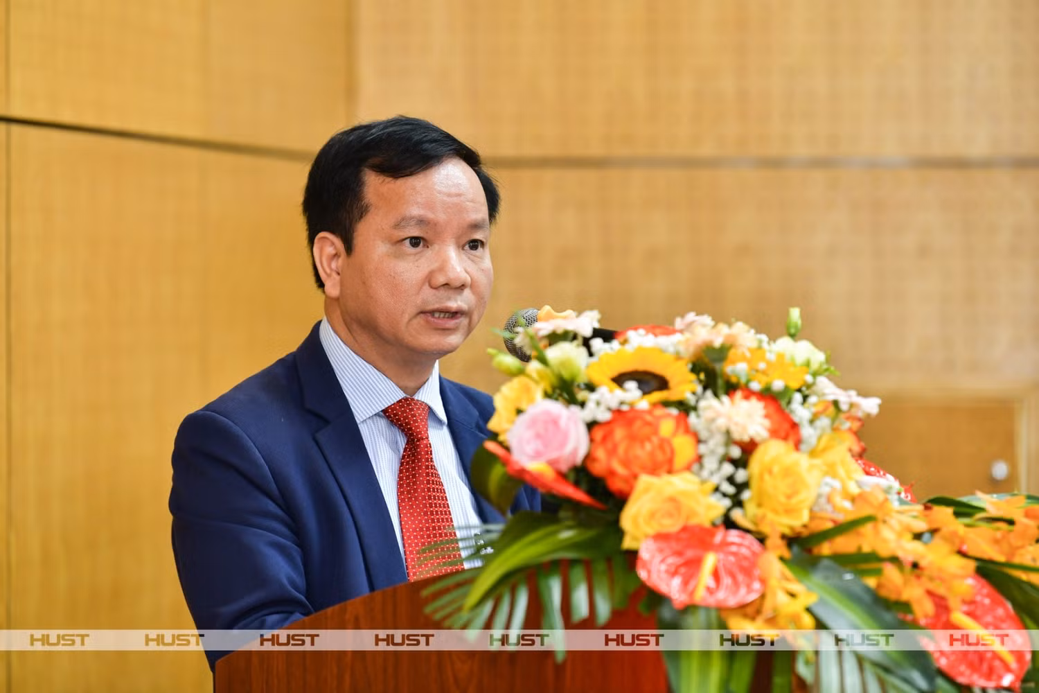 thay-yem-bach-khoa.jpg
