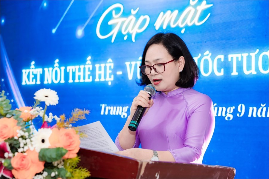 Cô Nguyễn Thị Tươi - Hiệu trưởng Trường Trung học phổ thông Trung Giã (xã Trung Giã, thành phố Hà Nội). Ảnh: website nhà trường