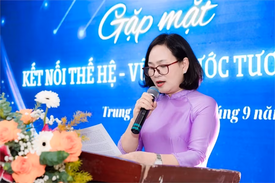 Cô Nguyễn Thị Tươi - Hiệu trưởng Trường Trung học phổ thông Trung Giã (xã Trung Giã, thành phố Hà Nội). Ảnh: website nhà trường