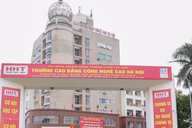 Website quảng bá đào tạo kép, chuyển tiếp nhưng CĐ Công nghệ cao Hà Nội nói đó không phải liên kết
