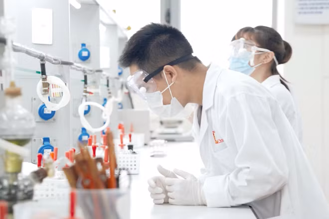 Bộ Chính trị yêu cầu giảm tối thiểu 20% đầu mối CSGDĐH công lập, 30% số cơ sở giáo dục nghề nghiệp