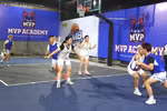 Cuộc so tài nảy lửa giữa đội U18 nữ Trường THPT Kim Liên với Trường THPT Tây Hồ
