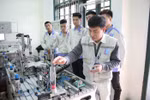 Kiến nghị xây dựng cơ chế đánh giá, phản hồi thường xuyên giữa trường nghề và doanh nghiệp