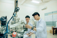Học bổng 55-84 triệu/năm mới là "điều kiện cần" để thu hút học viên và NCS học khoa học cơ bản