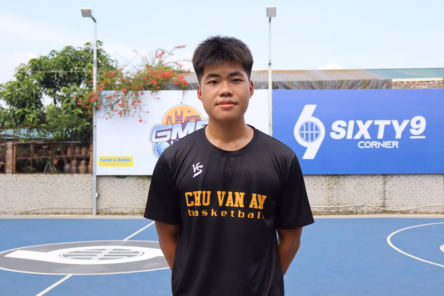 Em Nguyễn Song Lâm đến từ đội bóng rổ Trường Trung học phổ thông Chuyên Chu Văn An.