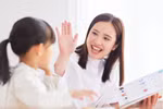Giáo viên mầm non kiêm nhiệm không quá 2 nhiệm vụ, giảm định mức rõ ràng thuận lợi trong quản lý