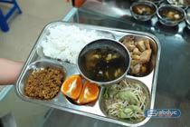Hà Nội tăng hỗ trợ tiền ăn bán trú: Địa phương tăng cường giám sát, nâng chất lượng bữa ăn học đường