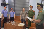 Quảng Trị: Bắt tạm giam một hiệu trưởng về tội "nhận hối lộ"