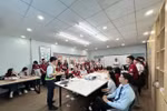 Sinh viên ngành Kinh doanh quốc tế, Trường Đại học Công Thương Thành phố Hồ Chí Minh trong hoạt động thực hành. Ảnh: NTCC.