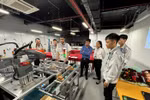 Một giờ thực hành của thầy và trò Trường Cao đẳng Công nghiệp Bắc Ninh. Ảnh: website nhà trường.