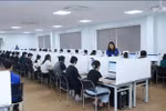 Cân nhắc về số lượng nhân sự chuyên môn tối thiểu, tránh gánh nặng cho đơn vị tổ chức thi