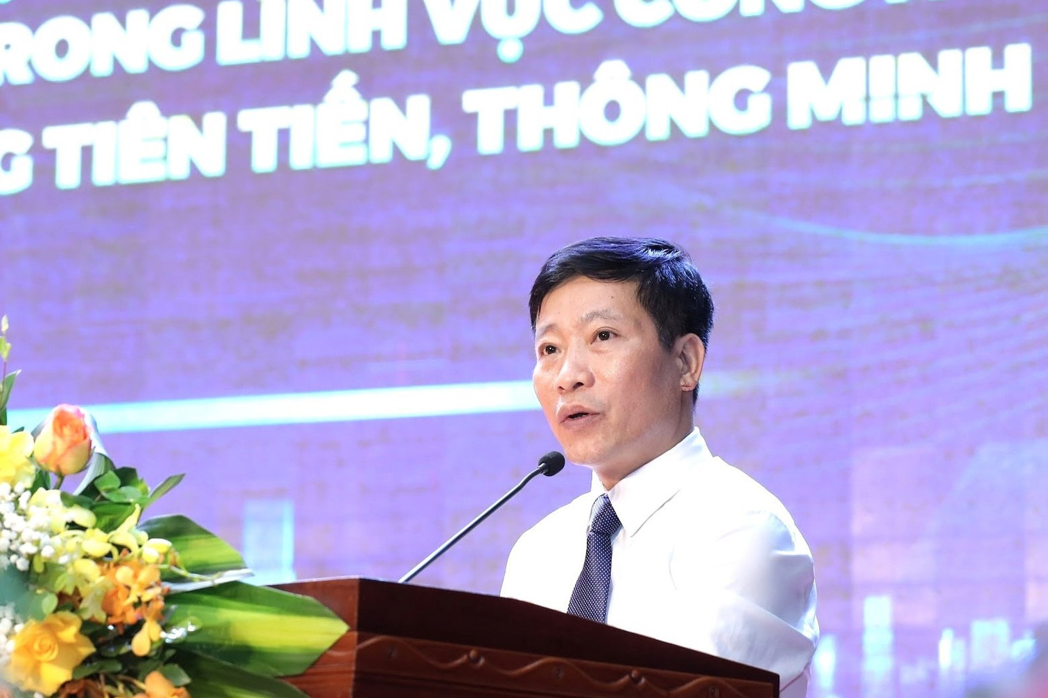 th-long-1995.jpg