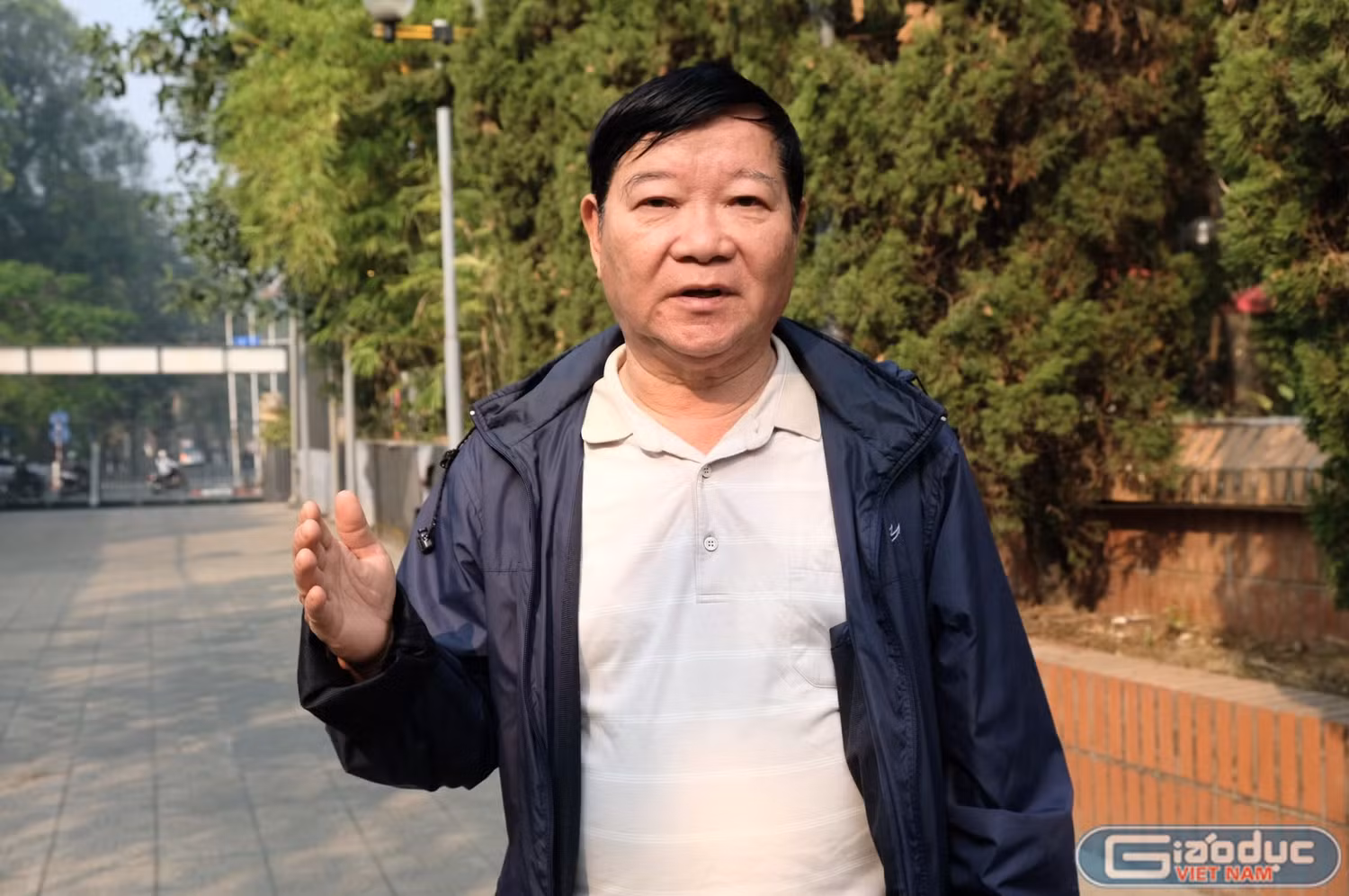 le-nhu-tien.png