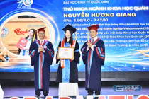 Hơn 5.700 tân cử nhân Đại học Kinh tế Quốc dân nhận bằng tốt nghiệp