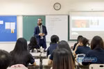 Khuyến khích xã hội hóa mở “cánh cửa” góp phần đưa tiếng Anh thành ngôn ngữ thứ hai trong trường
